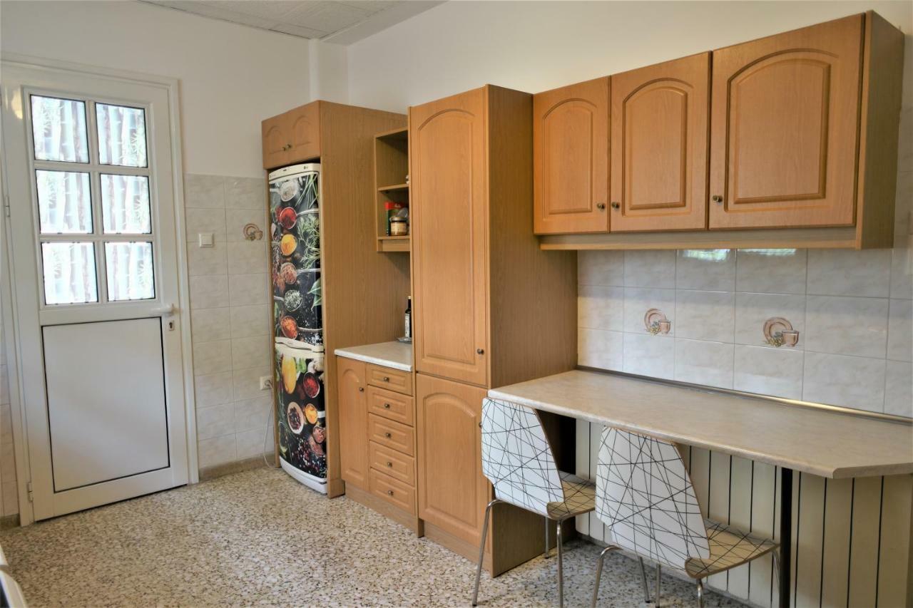 Zefyros Super Cool Apartments Next To Alimos Riviera أثينا المظهر الخارجي الصورة