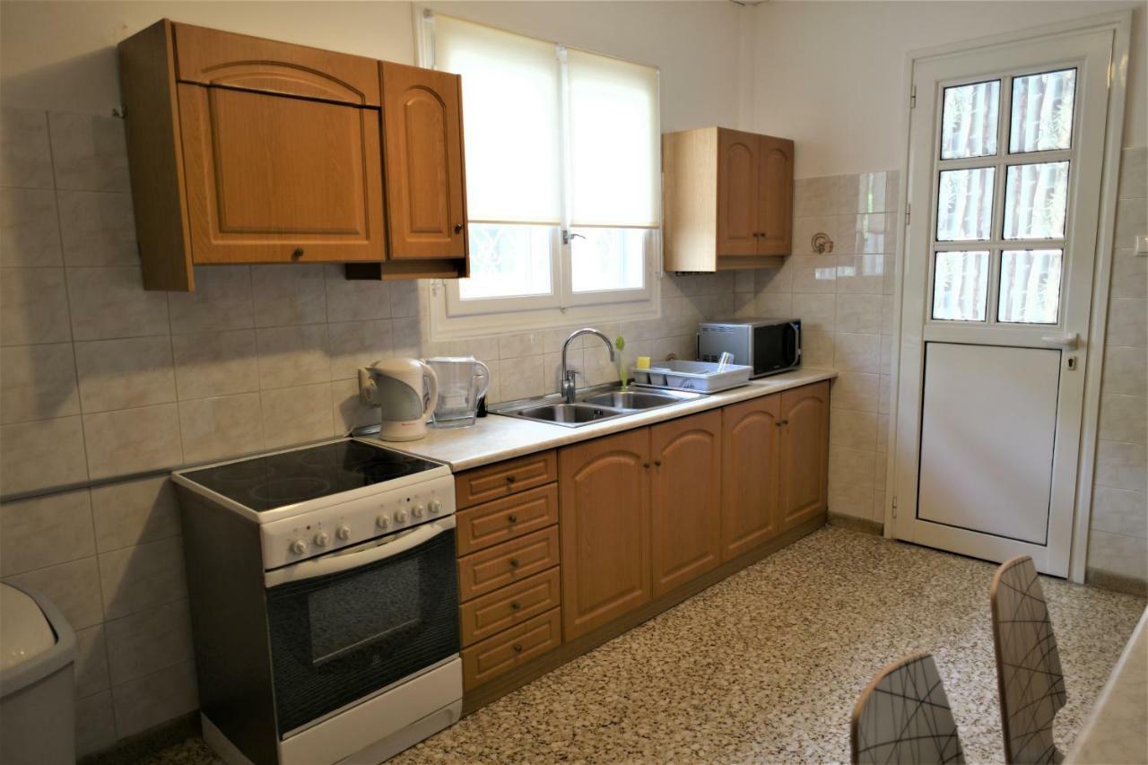 Zefyros Super Cool Apartments Next To Alimos Riviera أثينا المظهر الخارجي الصورة
